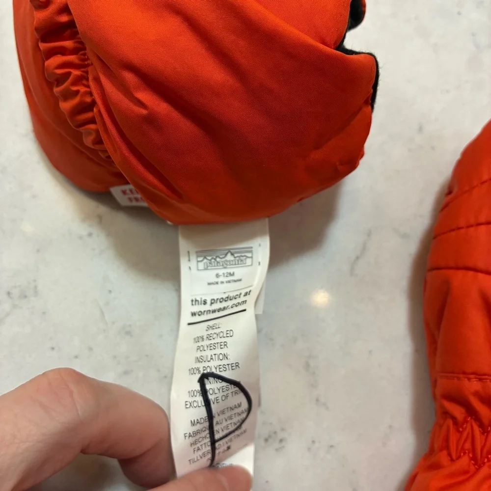 Patagonia Baby Puff Mittens in Metric Orange
